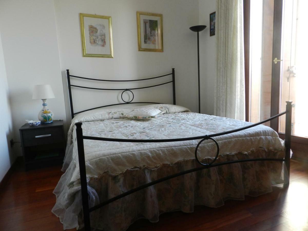 B&B Venezia Le Tre Rose Местре Екстер'єр фото